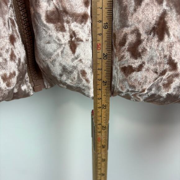 Fabletics Wander Crushed Velour Cropped Puffer Jacket Pink S - Picture 10 of 10